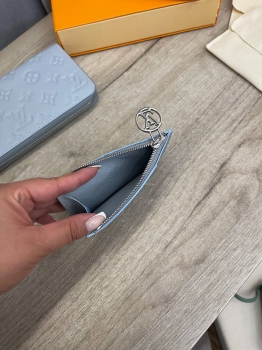 Картхолдер Louis Vuitton Артикул BMS-134413. Вид 3