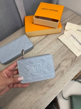 Картхолдер Louis Vuitton Артикул BMS-134413. Вид 4