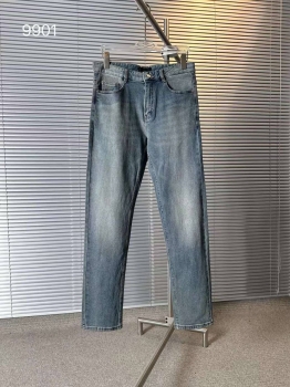 Джинсы  Prada Артикул BMS-134504. Вид 2