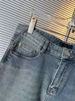 Джинсы  Prada Артикул BMS-134504. Вид 3