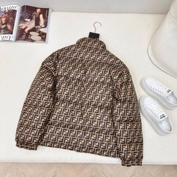 Двухсторонний пуховик Fendi Артикул BMS-134703. Вид 2