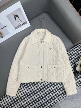Костюм женский  Prada Артикул BMS-134714. Вид 2