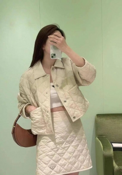 Костюм женский  Prada Артикул BMS-134714. Вид 1