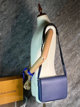 Мессенджер  Louis Vuitton Артикул BMS-134884. Вид 1