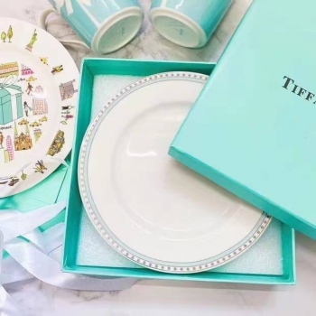 Набор из 2-х тарелок  Tiffany&Co Артикул BMS-134942. Вид 3