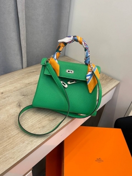 Сумка женская  Kelly, 25, PHW Togo leather Hermes Артикул BMS-135003. Вид 1