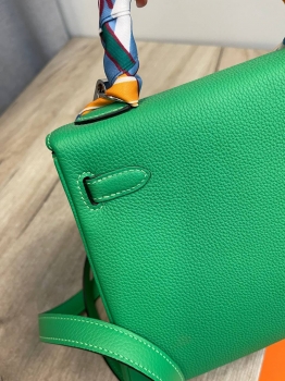 Сумка женская  Kelly, 25, PHW Togo leather Hermes Артикул BMS-135003. Вид 4