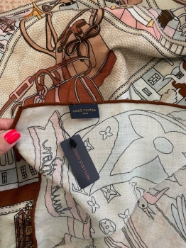 Платок 140*150 Louis Vuitton Артикул BMS-135047. Вид 3
