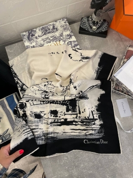Платок 140*140 Christian Dior Артикул BMS-135057. Вид 1