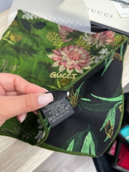 Платок 140*140 Gucci Артикул BMS-135067. Вид 2