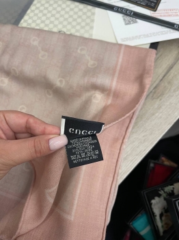 Платок 140*140 Gucci Артикул BMS-135066. Вид 3