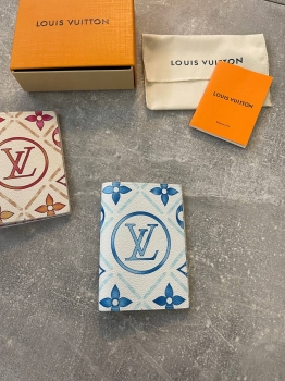 Обложка на паспорт  Louis Vuitton Артикул BMS-135069. Вид 1