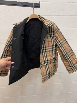 Двухсторонняя ветровка Burberry Артикул BMS-135093. Вид 7