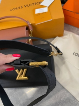 Сумка женская Louis Vuitton Артикул BMS-135072. Вид 2