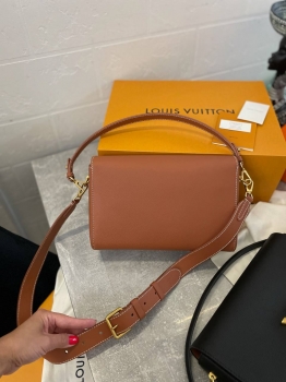 Сумка женская Louis Vuitton Артикул BMS-135071. Вид 4