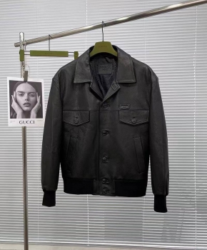 Кожаная куртка  Prada Артикул BMS-135130. Вид 1