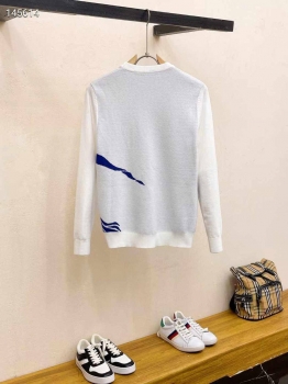 Свитер Burberry Артикул BMS-135136. Вид 2