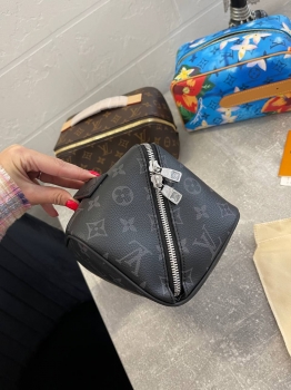 Несессер Louis Vuitton Артикул BMS-136940. Вид 3