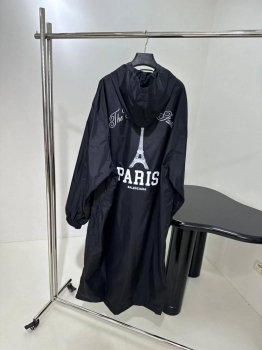 Плащ  Balenciaga Артикул BMS-135249. Вид 3