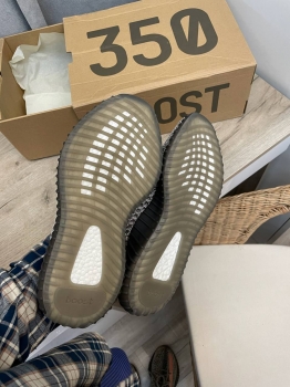 Кроссовки Adidas Yeezy Boost Артикул BMS-135265. Вид 4