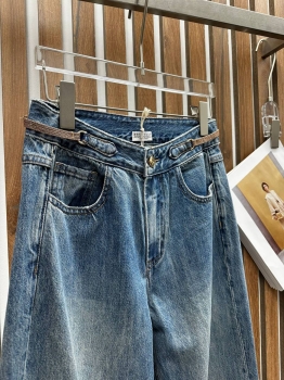 Джинсы Brunello Cucinelli Артикул BMS-135351. Вид 2