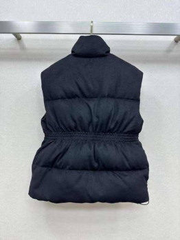 Жилет Prada Артикул BMS-135515. Вид 2