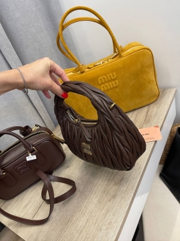 Сумка женская Miu Miu Артикул BMS-135570. Вид 3
