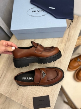 Лоферы Prada Артикул BMS-135706. Вид 2