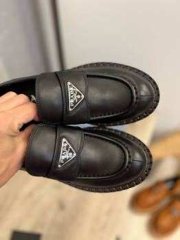 Лоферы Prada Артикул BMS-135705. Вид 2