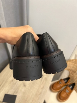 Лоферы Prada Артикул BMS-135705. Вид 4