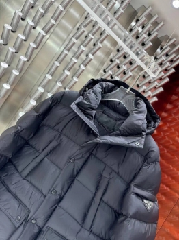 Куртка Prada Артикул BMS-135710. Вид 3