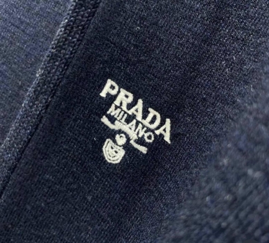 Толстовка Prada Артикул BMS-135712. Вид 3