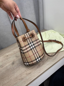 Сумка женская Burberry Артикул BMS-135810. Вид 3