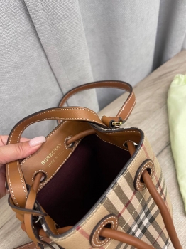 Сумка женская Burberry Артикул BMS-135810. Вид 4