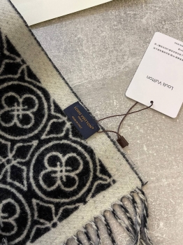Шарф Louis Vuitton Артикул BMS-135857. Вид 3