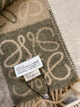 Шарф  Loewe Артикул BMS-135865. Вид 2
