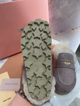 Меховые мюли  Miu Miu Артикул BMS-135876. Вид 2