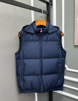 Жилет  Kiton Артикул BMS-135942. Вид 1