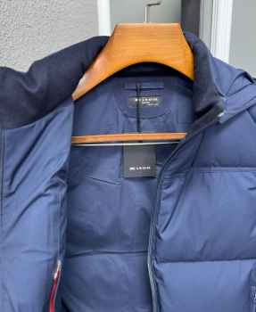 Жилет  Kiton Артикул BMS-135942. Вид 5