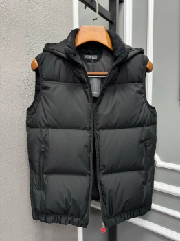 Жилет  Kiton Артикул BMS-135940. Вид 1