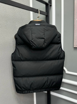 Жилет  Kiton Артикул BMS-135940. Вид 3