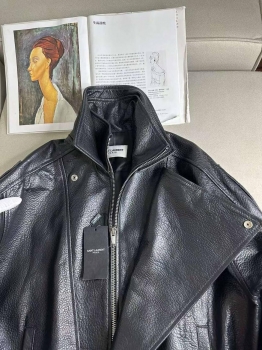 Кожаная куртка Yves Saint Laurent Артикул BMS-135965. Вид 2