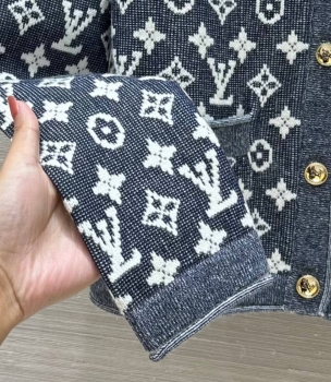 Кардиган Louis Vuitton Артикул BMS-135987. Вид 2