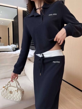 Костюм женский Miu Miu Артикул BMS-136015. Вид 3