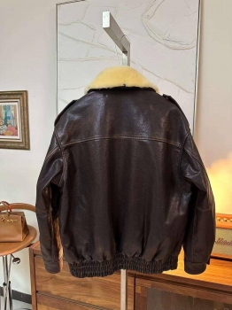Кожаная куртка Miu Miu Артикул BMS-136028. Вид 2
