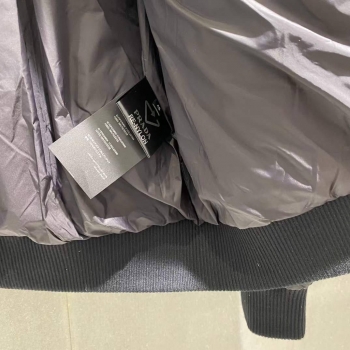 Куртка мужская Prada Артикул BMS-136057. Вид 3