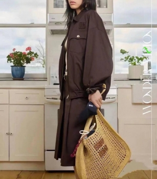 Костюм женский  Miu Miu Артикул BMS-136068. Вид 1