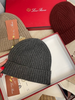 Шапка  Loro Piana Артикул BMS-136132. Вид 3