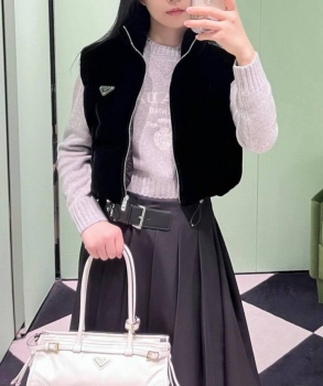 Жилет  Prada Артикул BMS-136143. Вид 1