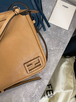 Сумка женская Fendi Артикул BMS-136181. Вид 2